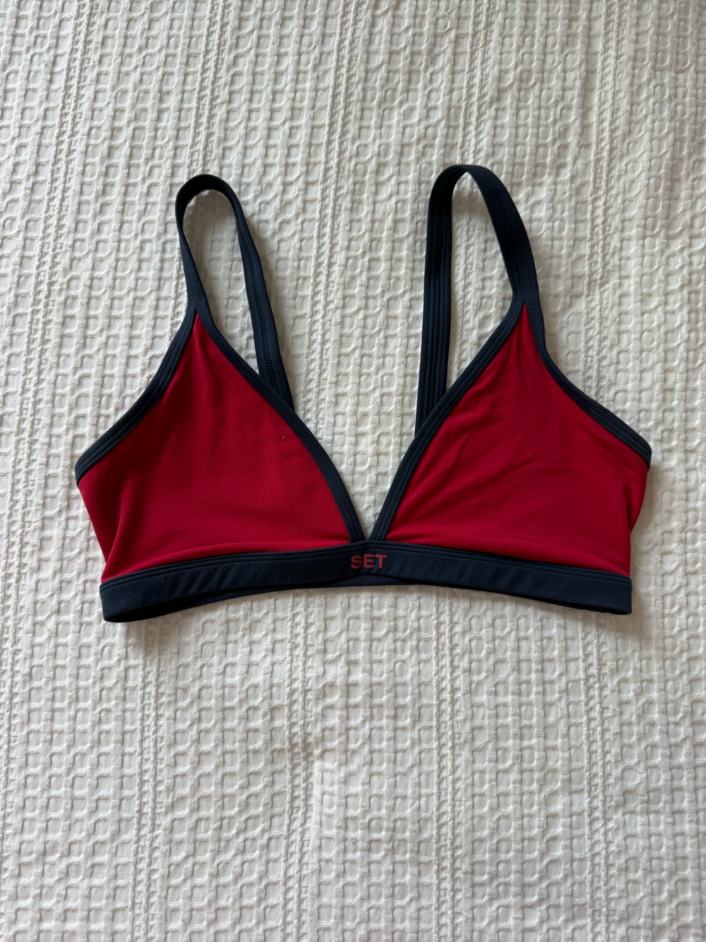 SET Active AIRLUXE Breathe Triangle Bra - Ladybug